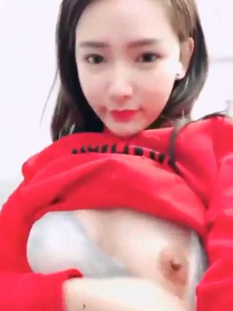 川航外露事件 大奶妹子飞机上露脸摸奶抠逼好暴露 Y6W