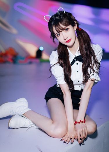 门事件 吃瓜  斗鱼主播 王羽杉 读粉丝来信，图片是吃鸡被封号事件 4Bn